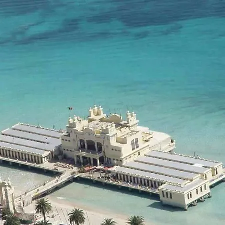Mondello Lilla Pensión